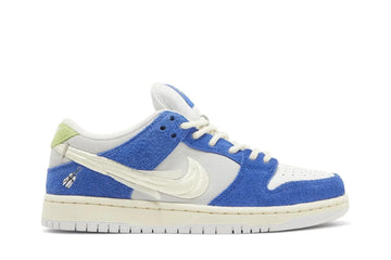 Tênis Fly Streetwear x Dunk Low Pro SB Gardenia Azul vista lateral