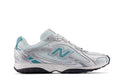 Tênis New Balance 204L Light Silver Metallic Prata vista lateral