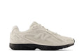 Tênis New Balance 204L Year of the Horse White Bege vista lateral