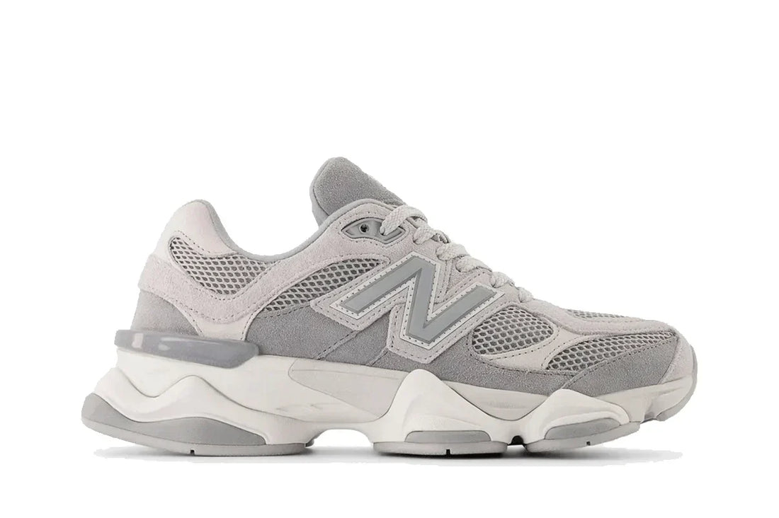 Tênis New Balance 9060 Slate Grey Raincloud Cinza vista lateral
