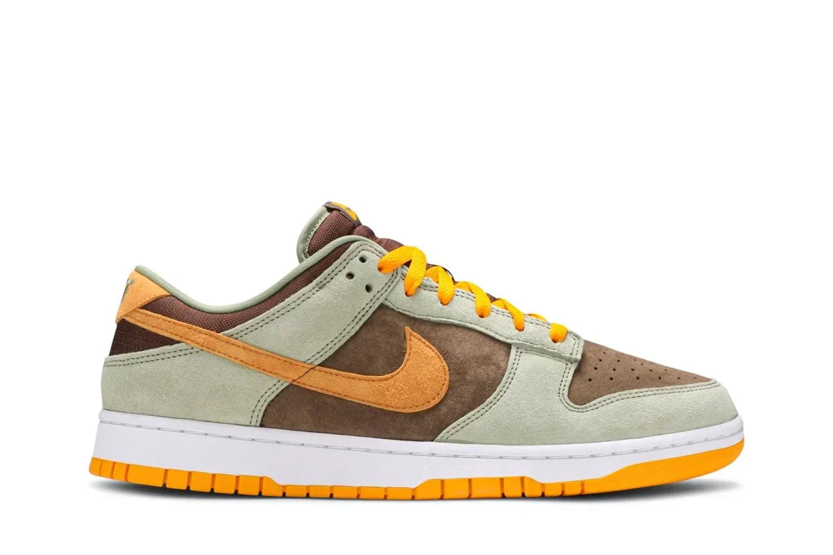 Tênis Nike Dunk Low Dusty Olive Verde vista lateral