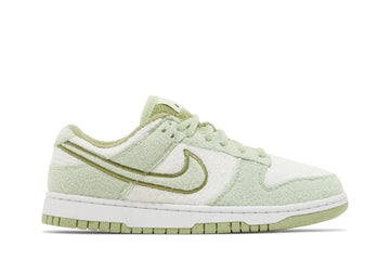 Tênis Nike Dunk Low SE Fleece Honeydew Verde vista lateral