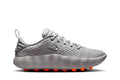 Tênis Nike Mind 002 Light Smoke Grey Cinza vista lateral