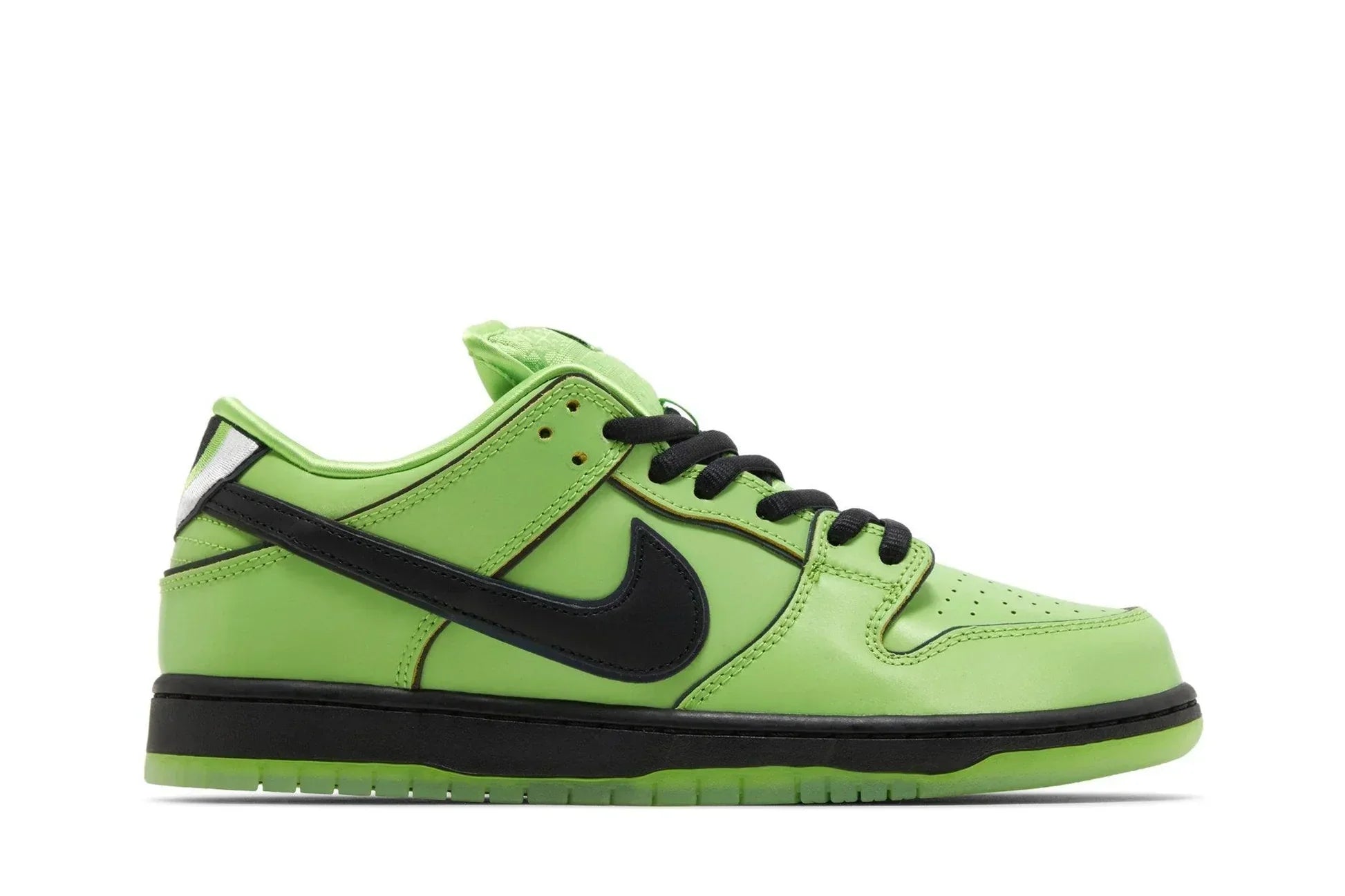 Tênis Nike SB Dunk Low The Powerpuff Girl Buttercup vista lateral