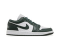 Tênis Air Jordan 1 Low Galactic Jade Verde detalhe do solado