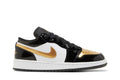 Tênis Air Jordan 1 Low SE Gs Gold Toe Preto vista superior