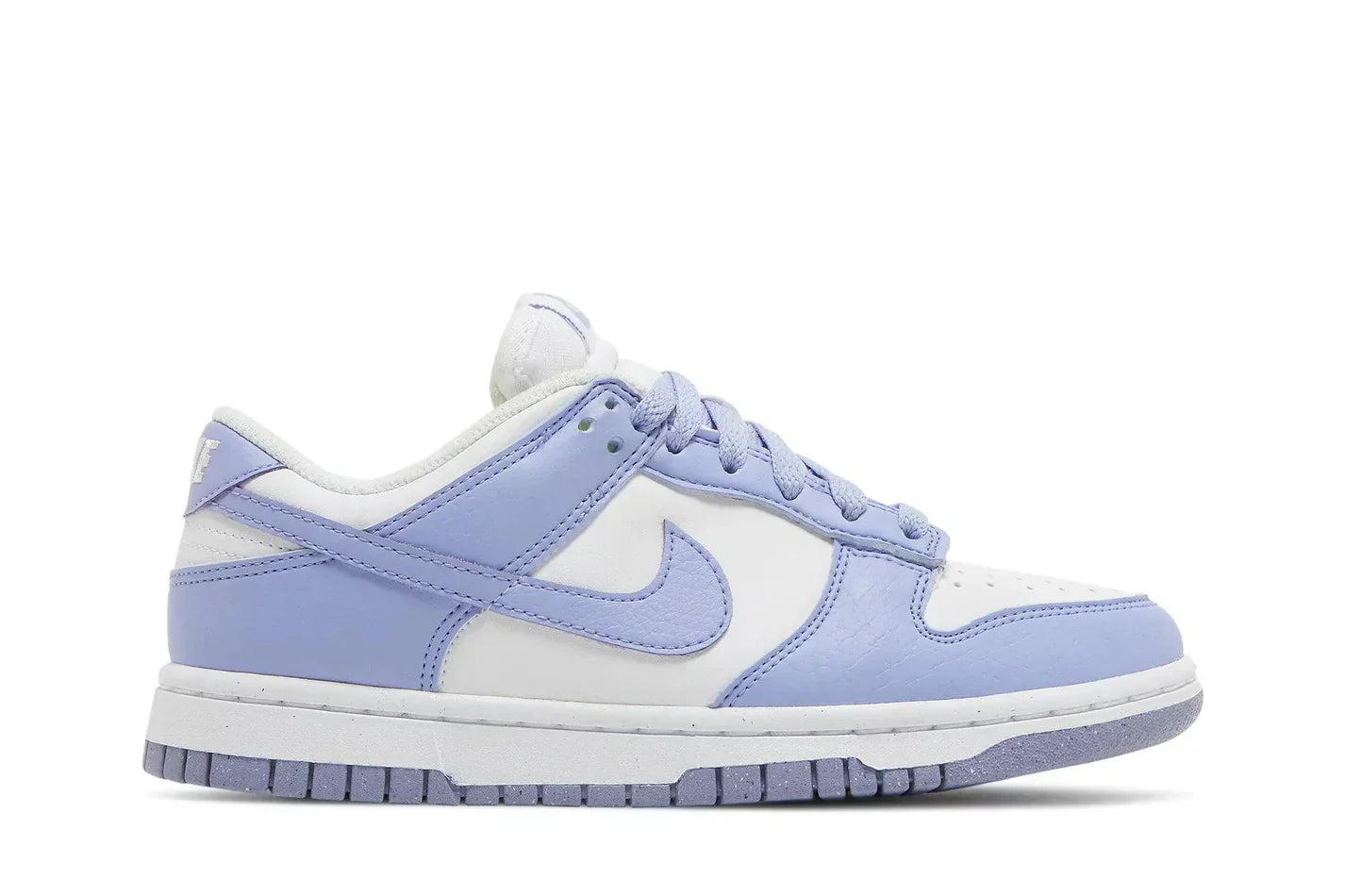 Tênis Nike Dunk Low Next Nature Lilac Roxo vista lateral